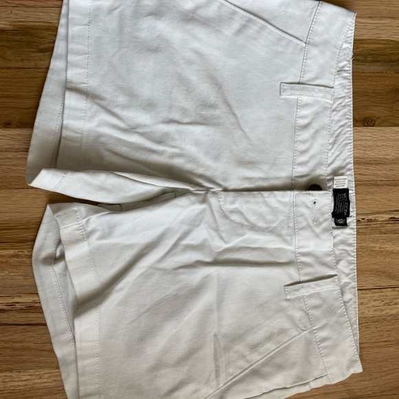 Volcom shorts - Picture 2 of 4